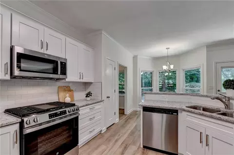 150 Ashewoode Downs Ln, Johns Creek, GA 30005