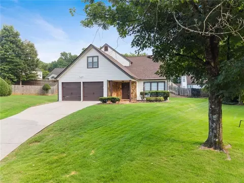 920 Cobb Place Manor Dr, Marietta, GA 30066