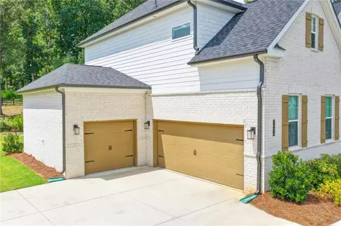Exterior - 3828 Amicus Dr, Buford, GA 30519 photo 4 of 6