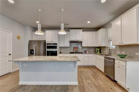 Kitchen - 3828 Amicus Dr, Buford, GA 30519 photo 2 of 6