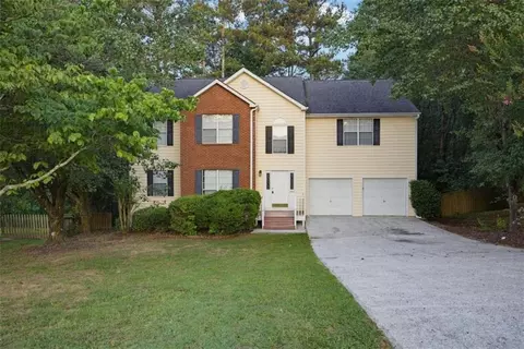1705 Big Haynes Ct, Grayson, GA 30017