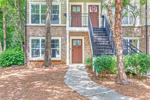 490 Barnett Shoals Rd #201, Athens, GA 30605