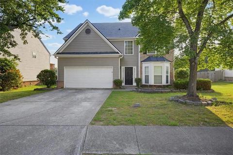 3246 Shady Valley Ln, Loganville, GA 30052