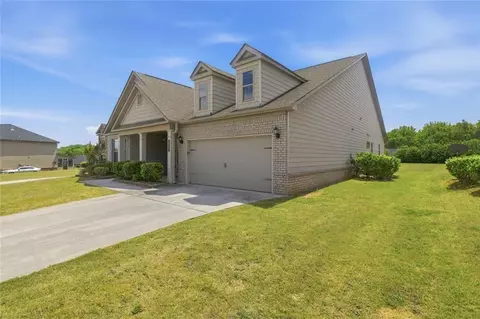 Exterior - 30 Partridge Dr, Covington, GA 30016 photo 2 of 5