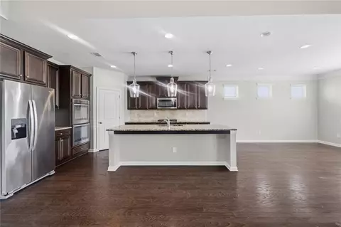 Living - 30 Partridge Dr, Covington, GA 30016 photo 4 of 8