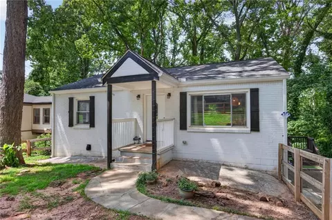 2162 Doris Dr, Decatur, GA 30034