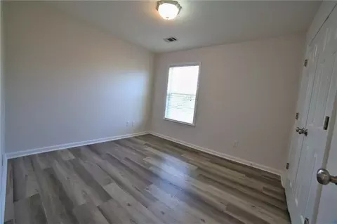 8305 Grenadier Trl, Suwanee, GA 30024 photo 28