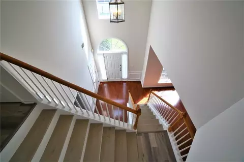 8305 Grenadier Trl, Suwanee, GA 30024 photo 19