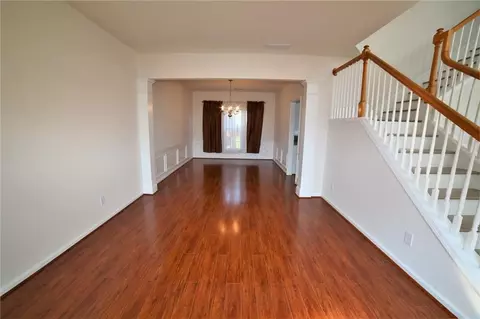 8305 Grenadier Trl, Suwanee, GA 30024 photo 6