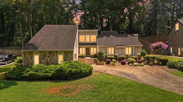 26 Latimer Ln NE, Kennesaw, GA 30144