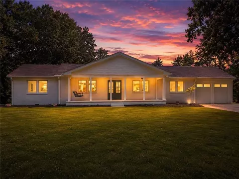 745 Honeysuckle Rd, Gainesville, GA 30501