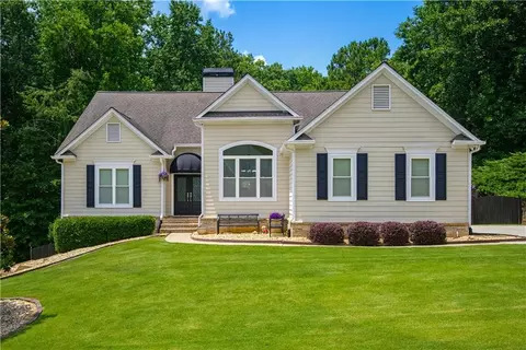 3958 Lake Ruby Ln, Suwanee, GA 30024