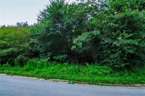 3895 Fieldgreen Ct, Gainesville, GA 30507