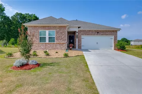 4045 Berry Farm Ct, Loganville, GA 30052