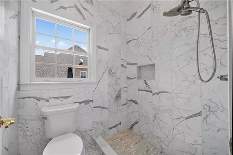 Bath - 8190 Royal Troon Dr, Duluth, GA 30097 photo 6 of 8