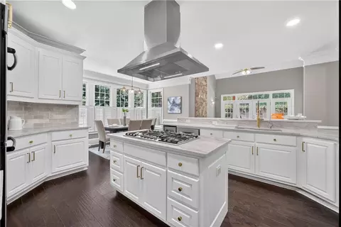 Kitchen - 8190 Royal Troon Dr, Duluth, GA 30097 photo 3 of 4