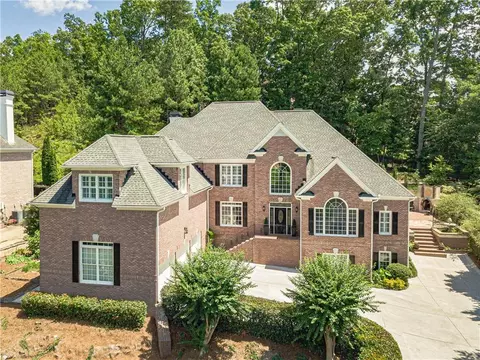 8190 Royal Troon Dr, Duluth, GA 30097