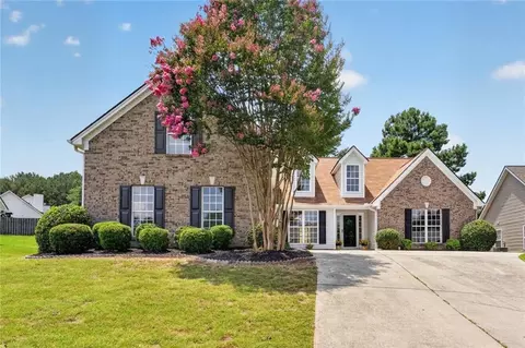 1451 Log Cabin Ln, Lawrenceville, GA 30045
