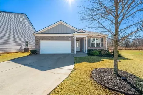 5480 Barberry Ave, Oakwood, GA 30566
