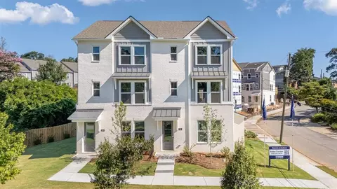 312 Laurel Ln, Hapeville, GA 30354