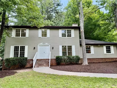 5264 Golfcrest Cir, Stone Mountain, GA 30088