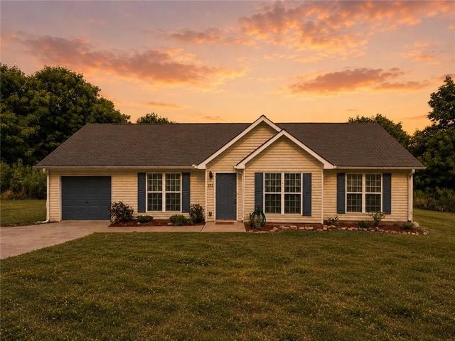 225 Fortner Dr, Dahlonega, GA 30533