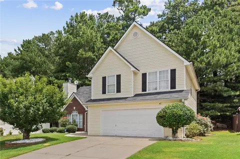 1055 Grace Dr, Lawrenceville, GA 30043