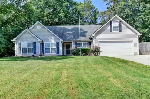 3143 Centurion Dr, Gainesville, GA 30506