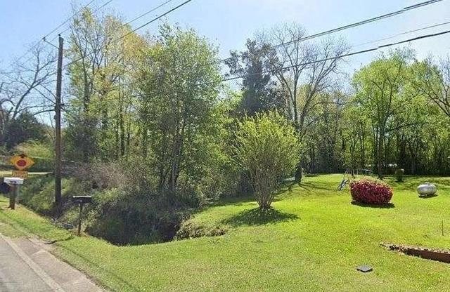 114 SE Coombs Ave, Milledgeville, GA 31061