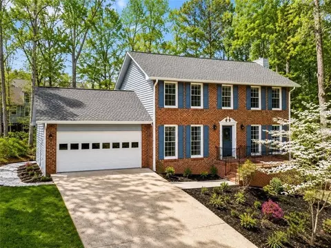3728 Creekstone Dr, Peachtree Corners, GA 30092