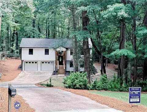 4508 Lost Mountain Ct, Powder Springs, GA 30127
