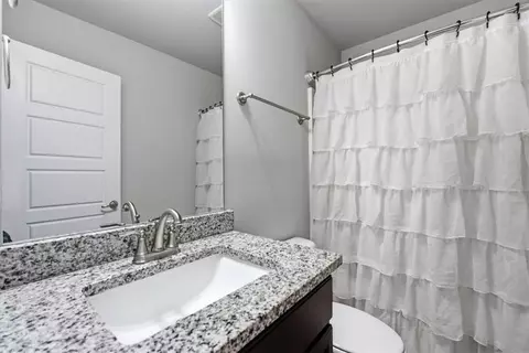 Bath - 5135 Arnold St, Covington, GA 30014 photo 3 of 3