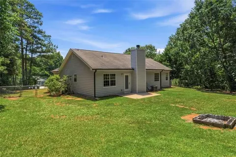 Exterior - 35 Mountainview Ter, Covington, GA 30016 photo 4 of 7