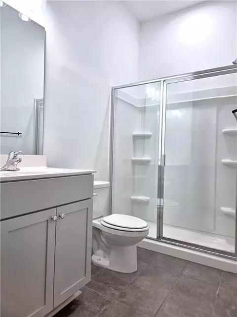 Bath - 4479 Encore Park Ln, Duluth, GA 30097 photo 1 of 8