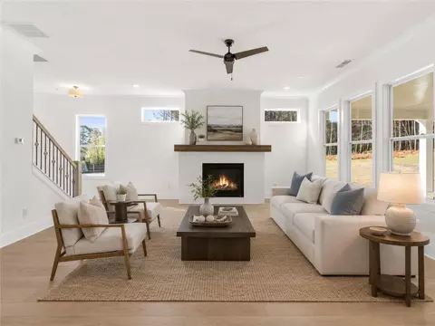 208 Knollwood Bnd, Canton, GA 30115