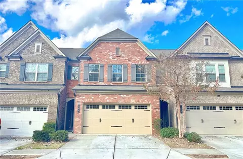 390 Holdings Dr, Lawrenceville, GA 30044