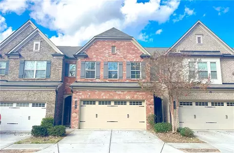 390 Holldings Dr, Lawrenceville, GA 30044