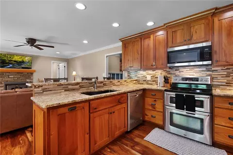 171 Walker Rd NW, Cartersville, GA 30121