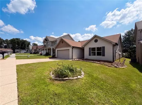 Exterior - 4981 Summersun Dr, Morrow, GA 30260 photo 3 of 6
