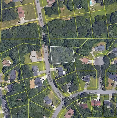 2893 Hermosa Dr, Decatur, GA 30034