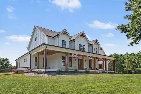 1910 Carlan Rd, Jasper, GA 30143