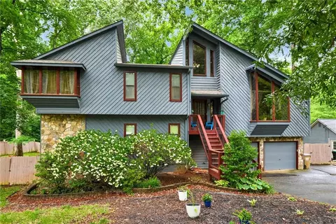 1781 Blackwillow Dr NE, Marietta, GA 30066