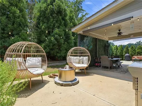 Exterior - 542 Flying Bolt Run, Canton, GA 30115 photo 5 of 7