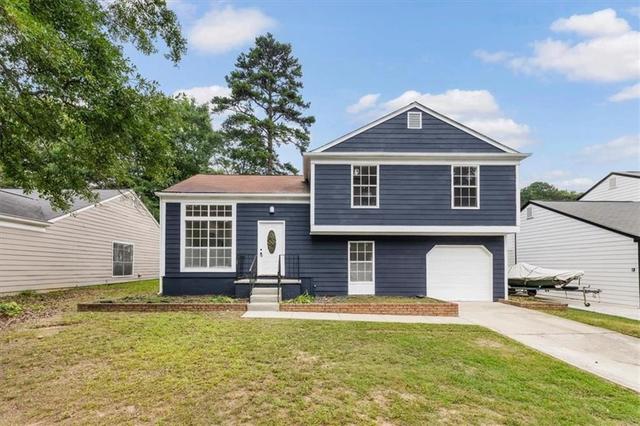 6653 Eastbriar Dr, Lithonia, GA 30058
