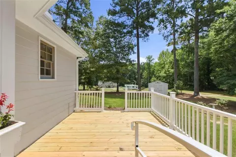 Exterior - 230 Pine Tree Ln, Mcdonough, GA 30252 photo 7 of 9