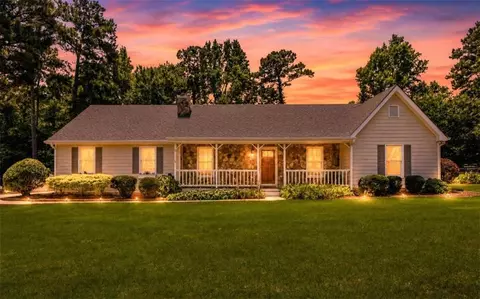 230 Pine Tree Ln, Mcdonough, GA 30252