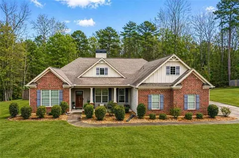 144 Caraway Rd, Locust Grove, GA 30248