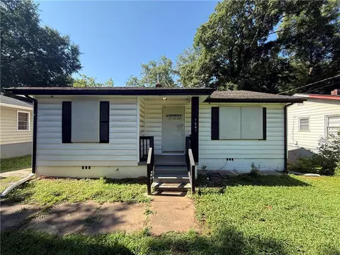 1001 Moreland Dr SE, Atlanta, GA 30315