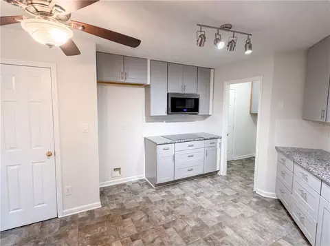 305 Cobb Ct, Hampton, GA 30228 photo 2