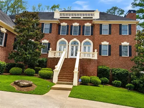 2385 Hopewell Plantation Dr, Alpharetta, GA 30004